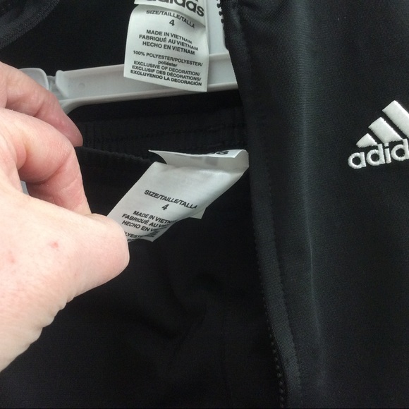 Girls ADIDAS Track Suit - Picture 7 of 8